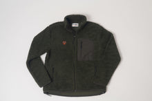 Cargar imagen en el visor de la galería, POLAR BORREGO KAKI