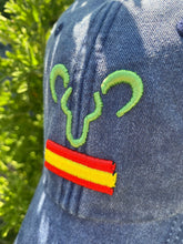 Cargar imagen en el visor de la galería, GORRA MODELO JARA
