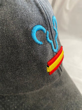 Cargar imagen en el visor de la galería, GORRA MODELO ARENA