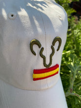 Cargar imagen en el visor de la galería, GORRA MODELO BAMBÚ