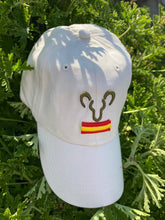Cargar imagen en el visor de la galería, GORRA MODELO BAMBÚ